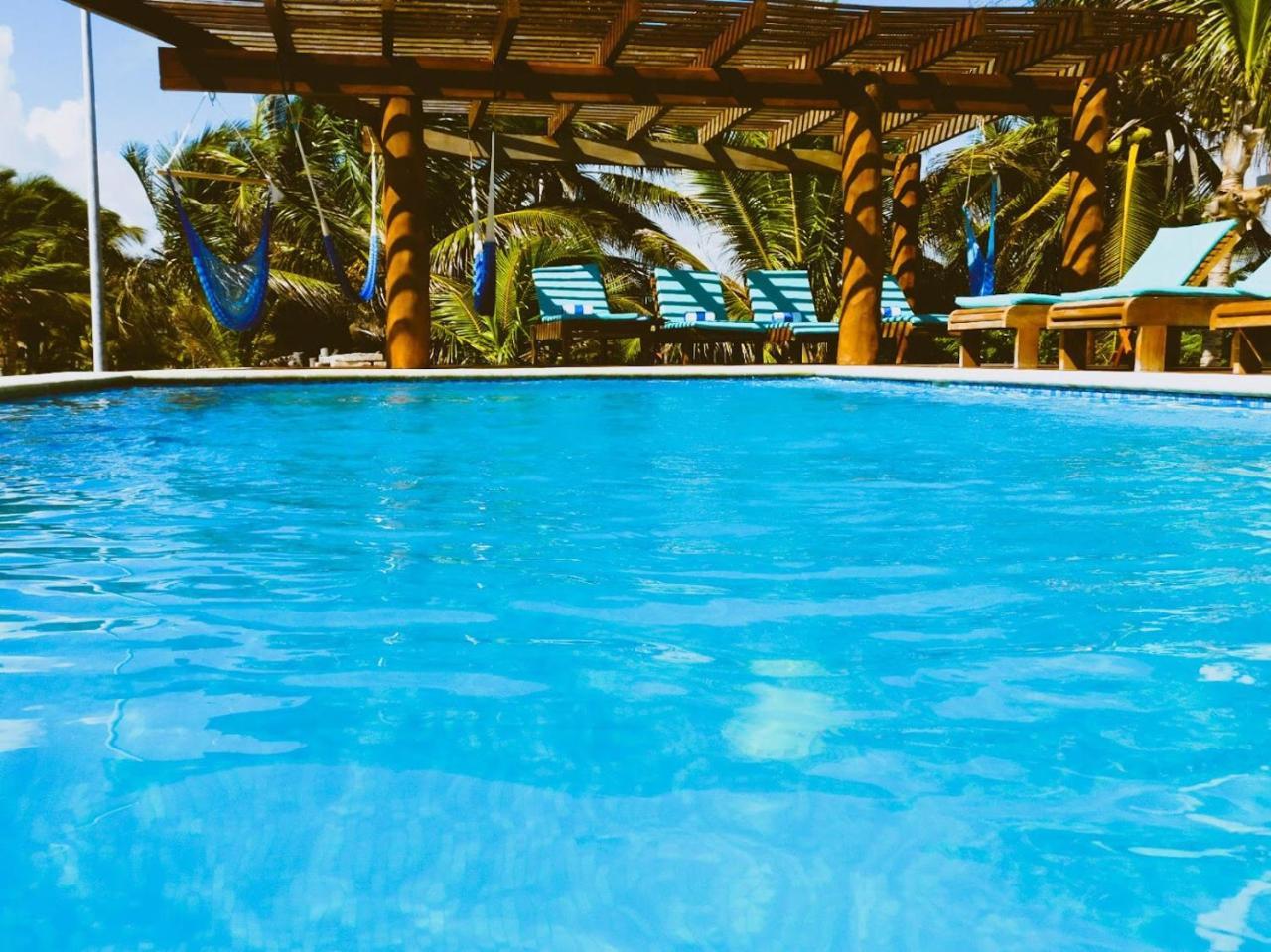 Aquastar Hotel & Apartments Mahahual Exterior photo